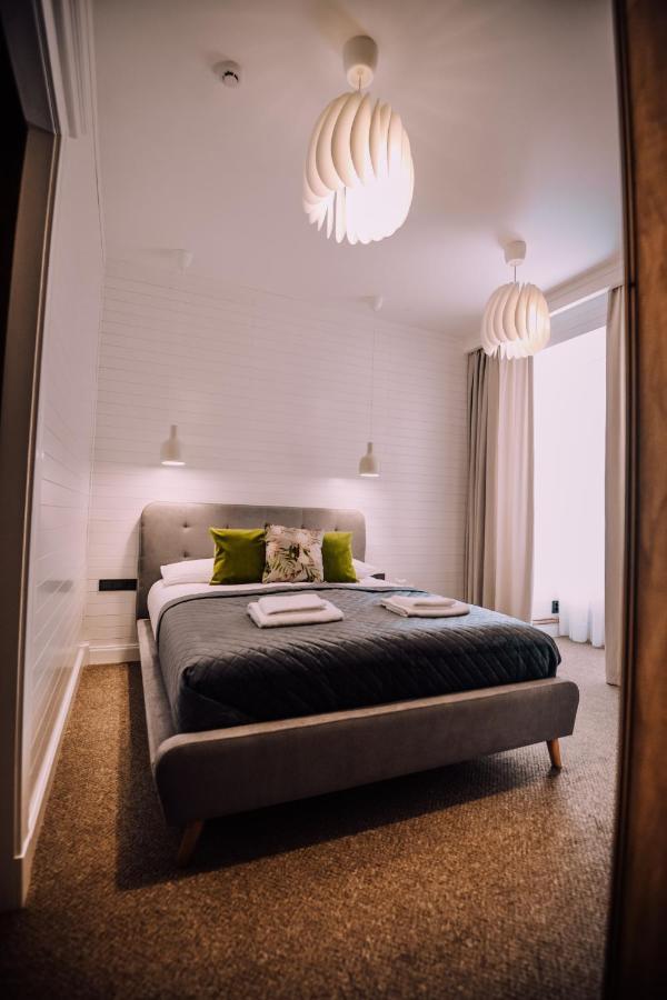 Bahnhofs Hotel Alūksne Kültér fotó