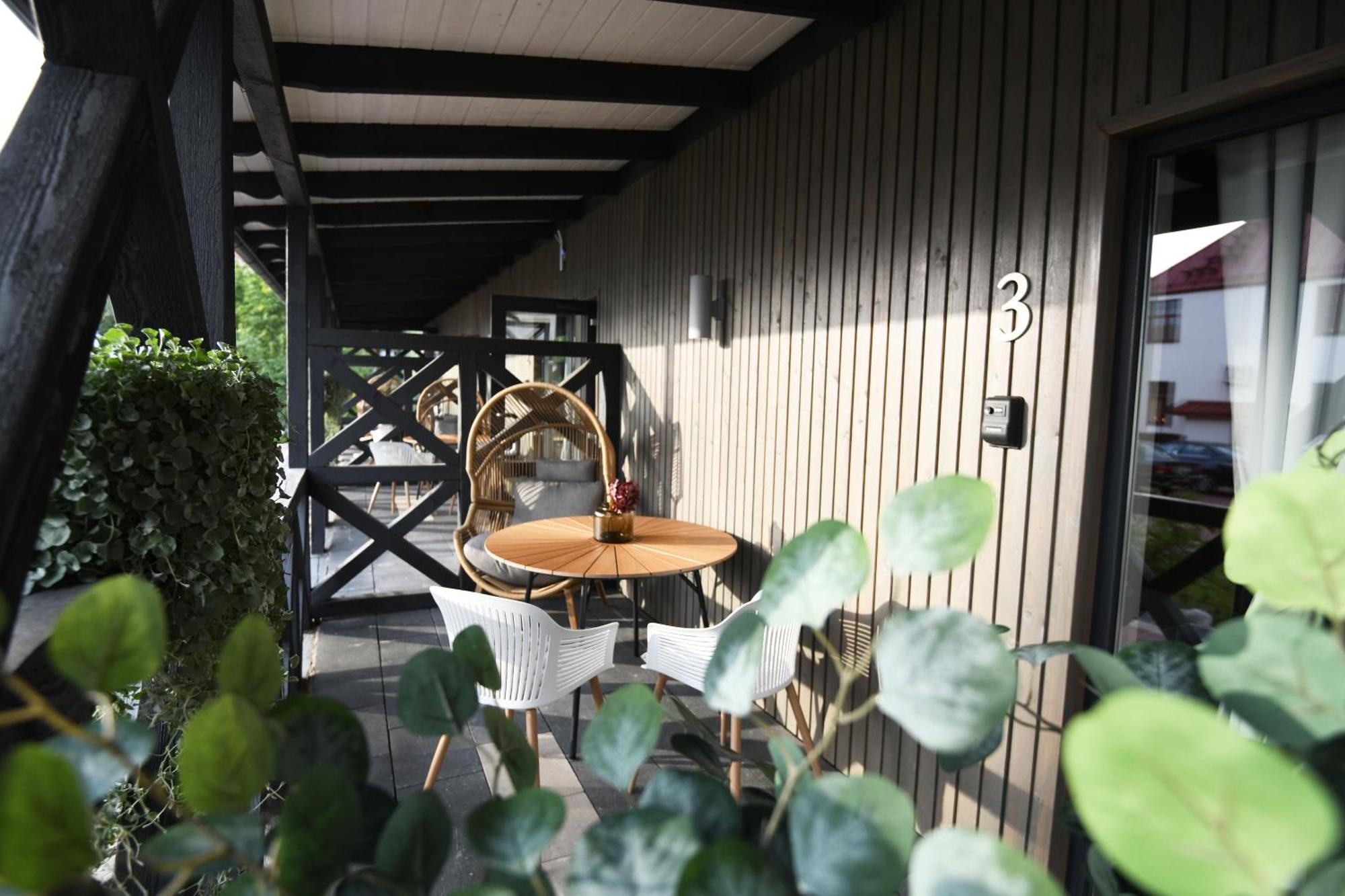 Bahnhofs Hotel Alūksne Kültér fotó