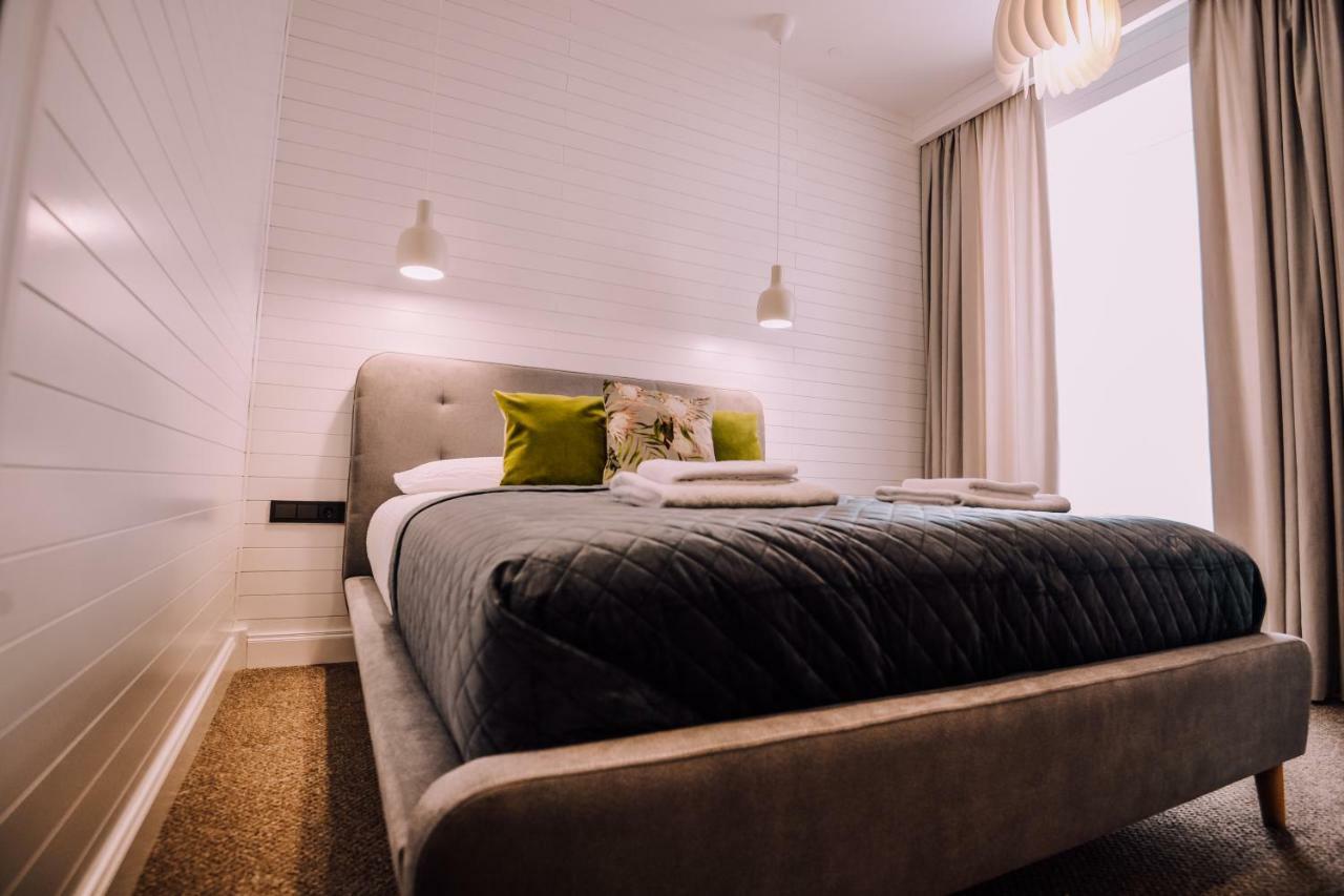 Bahnhofs Hotel Alūksne Kültér fotó