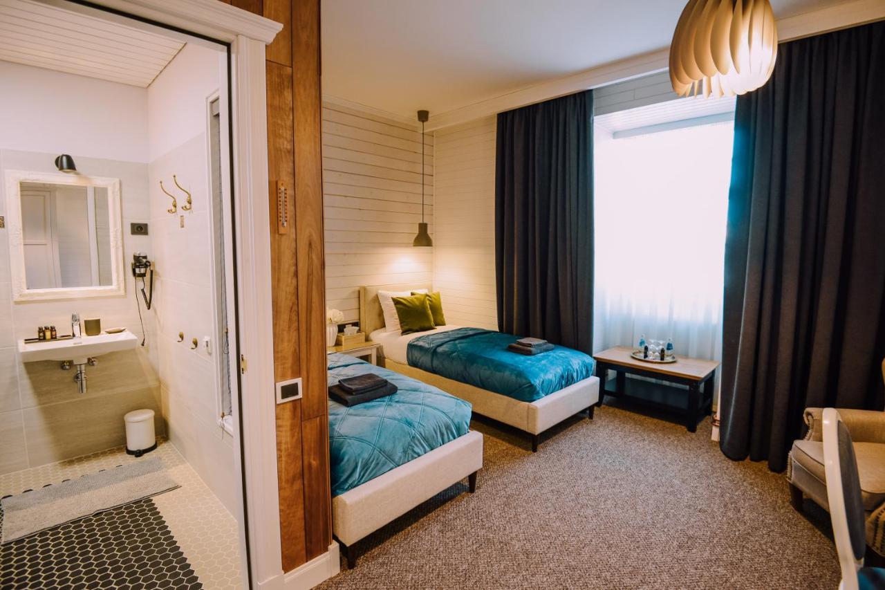 Bahnhofs Hotel Alūksne Kültér fotó